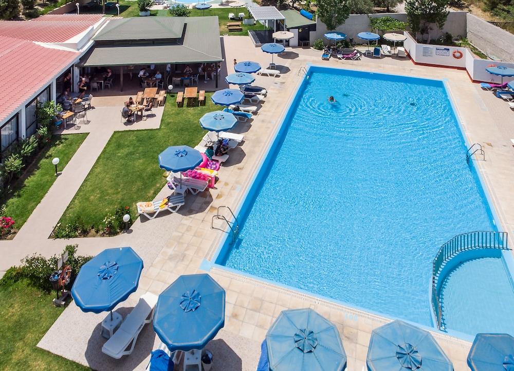 Lymberia Hotel